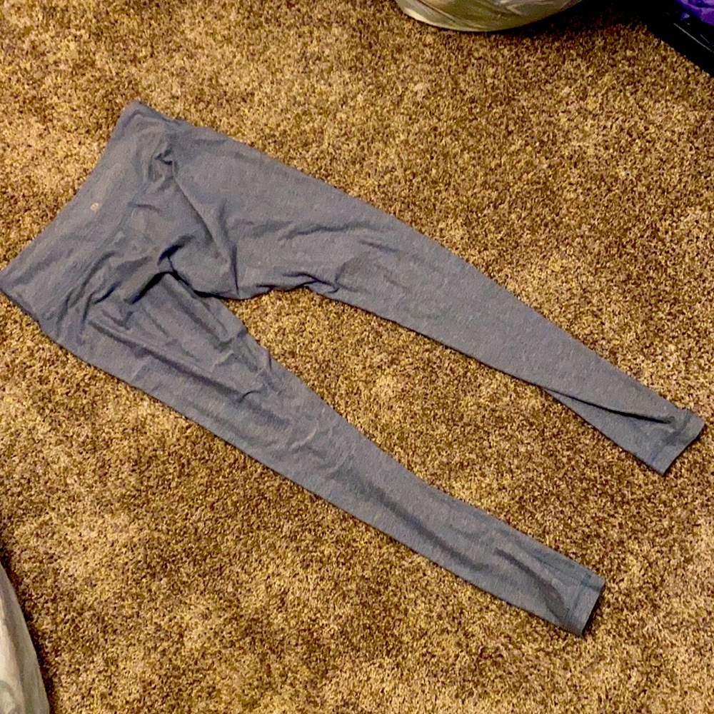 Size 8 Lululemon leggings.